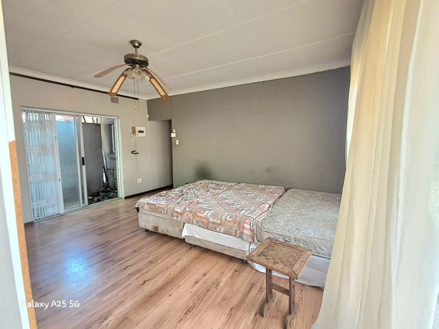 5 Bedroom Property for Sale in Sasolburg Ext 4 Free State